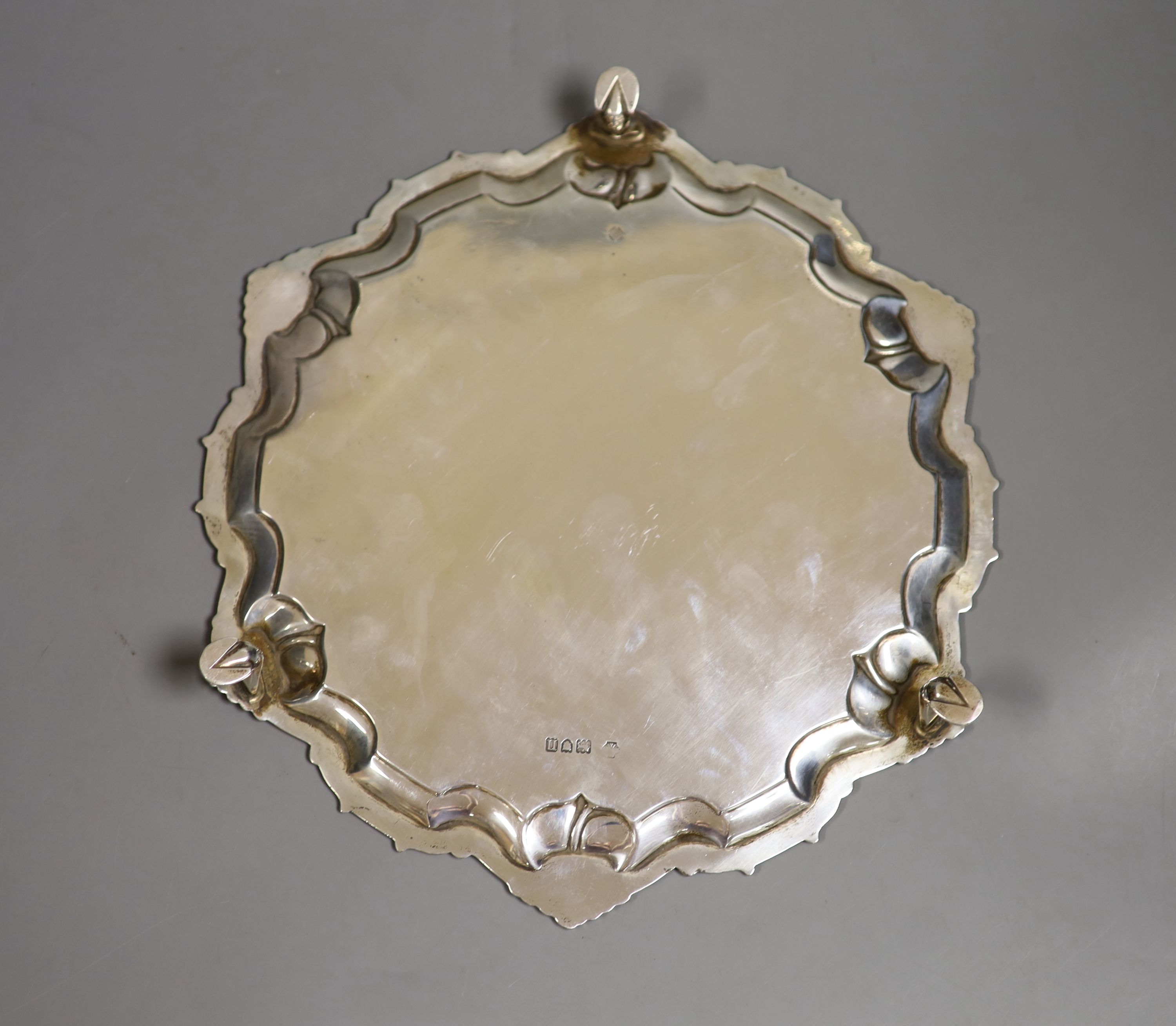 An Edwardian silver salver by William Hutton and Sons, London, 1908, with presentation inscription to major E.H Eley, by the 22nd battery London RFA on the occasion of his marriage, 26.9 cm 18.5 oz.